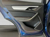 Usata Jaguar F-Pace R-Dynamic 2022 Bluefire blue SUV