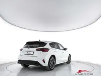 Usata Ford Focus ST-Line X 116 CV (85 kW) 2024 Bianco Berlina