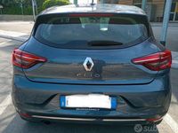 Usata Renault Clio V 101 CV (74 kW) 2020 Grigio Utilitaria