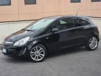 Usata Opel Corsa 95 CV (69 kW) 2012 Nero Utilitaria