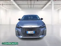 Usata Peugeot 208 Allure 101 CV (74 kW) 2025 Grigio metallizzato Utilitaria