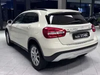 Usata Mercedes GLA200 136 CV (100 kW) 2016 Bianco SUV