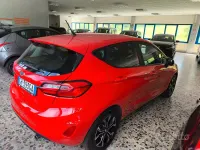 Usata Ford Fiesta 75 CV (55 kW) 2022 Rosso Utilitaria