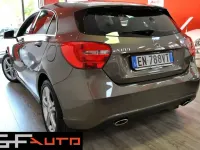 Usata Mercedes A180 109 CV (80 kW) 2013 Marrone Utilitaria