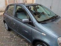 Usata Toyota Yaris 2005 Grigio Berlina