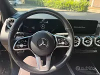 Usata Mercedes GLA200 150 CV (110 kW) 2021 Nero SUV