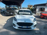 Usata Ford Kuga ST-Line 120 CV (88 kW) 2021 Bianco SUV