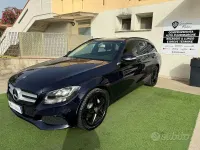 Usata Mercedes 200 135 CV (99 kW) 2015 Blu Station wagon