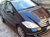 Usata Mercedes A180 Elegance 109 CV (80 kW) 2011 Nero Utilitaria