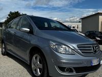 Usata Mercedes B170 Chrome 116 CV (85 kW) 2006 Blu Monovolume