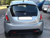 Usata Lancia Ypsilon 69 CV (50 kW) 2013 Grigio Utilitaria
