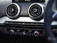 Usata Audi Q2 Design 116 CV (85 kW) 2017 Grigio SUV