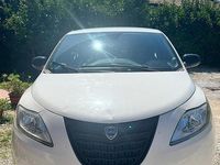 Usata Lancia Ypsilon 69 CV (50 kW) 2016 Bianco Utilitaria
