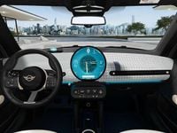 Nuova Mini Cooper Favoured 135 kW (184 CV) 2026 Melting silver iii Utilitaria