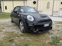 Begagnad Mini John Cooper Works Cabriolet Hype 231 HK (169 kW) 2016 Svart Cab