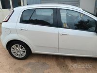 Usata Fiat Punto 95 CV (69 kW) 2012 Bianco Berlina