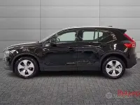 Usata Volvo XC40 Momentum 129 CV (94 kW) 2020 Nero SUV