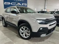 Usado Jeep Avenger Altitude 110 CV (80 kW) 2025 Gris SUV