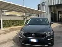 Usata VW T-Roc Business 110 CV (80 kW) 2021 Grigio SUV