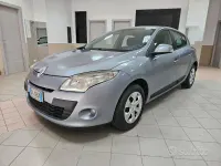 Usata Renault Mégane 90 CV (66 kW) 2009 Bluazzurro Berlina