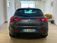 Usata Alfa Romeo Giulietta Exclusive 150 CV (110 kW) 2014 Grigio Utilitaria