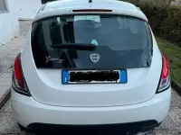 Usata Lancia Ypsilon 69 CV (50 kW) 2014 Bianco Utilitaria