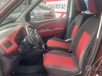 Usata Fiat Doblò Dynamic 120 CV (88 kW) 2014 Viola Monovolume