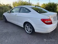 Usata Mercedes C220 170 CV (125 kW) 2011 Bianco Coupé