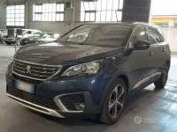 Usata Peugeot 5008 Allure 120 CV (88 kW) 2017 Bluazzurro SUV