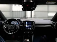 Usata Volvo XC40 Ultimate 129 CV (94 kW) 2023 Fjord blue metallizzato SUV