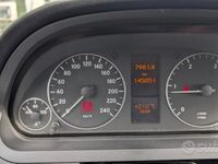 Usata Mercedes A180 Elegance 109 CV (80 kW) 2011 Nero Berlina