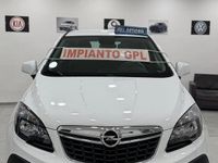 Usata Opel Mokka Cosmo 116 CV (85 kW) 2015 Bianco SUV