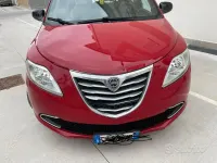 Używany Lancia Ypsilon 60 KM (44 kW) 2015 Czerwony Hatchback