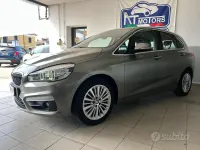 Usata BMW 218 Luxury Line 150 CV (110 kW) 2015 Grigio Station wagon