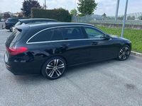 Usata Mercedes C220 200 CV (147 kW) 2022 Nero Station wagon