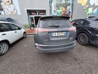 Second-hand Toyota RAV4 Hybrid 155 CP (114 kW) 2019 SUV