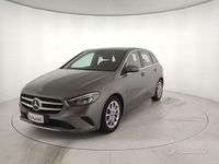Käytetty Mercedes B180 116 HP (85 kW) 2019 Harmaa Tila-auto
