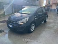 Usata Kia Rio 84 CV (61 kW) 2012 Nero Berlina