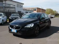 Occasion Volvo V40 R-Design 120 ch (88 kW) 2019 Noir Berline
