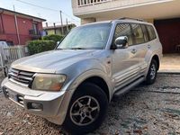 Usata Mitsubishi Pajero 160 CV (117 kW) 2002 Grigio SUV