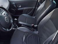 Usata Renault Clio II LE 106 CV (77 kW) 2008 Grigio Berlina