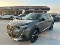 Usata Peugeot 2008 Allure 102 CV (75 kW) 2022 Grigio SUV