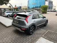 Usata Kia Niro Style 105 CV (77 kW) 2023 Argento SUV