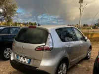 Usata Renault Scénic 110 CV (80 kW) 2015 Grigio Monovolume