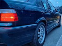 Usata BMW 318 140 CV (102 kW) 1995 Berlina