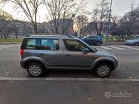 Usata Skoda Yeti 105 CV (77 kW) 2011 Grigio SUV