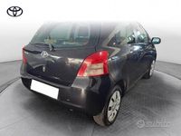 Usata Toyota Yaris Sol 69 CV (50 kW) 2008 Argento Utilitaria