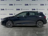 Usata VW Golf VIII Life 116 CV (85 kW) 2023 Nero Berlina