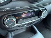 Usata Nissan Juke Tekna 114 CV (83 kW) 2022 Grigio SUV