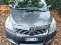 Usata Toyota Verso 150 CV (110 kW) 2010 Grigio Monovolume